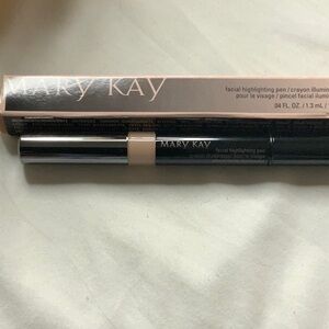 Mary Kay Facial Highlighting Pen - Cream Shade 2
